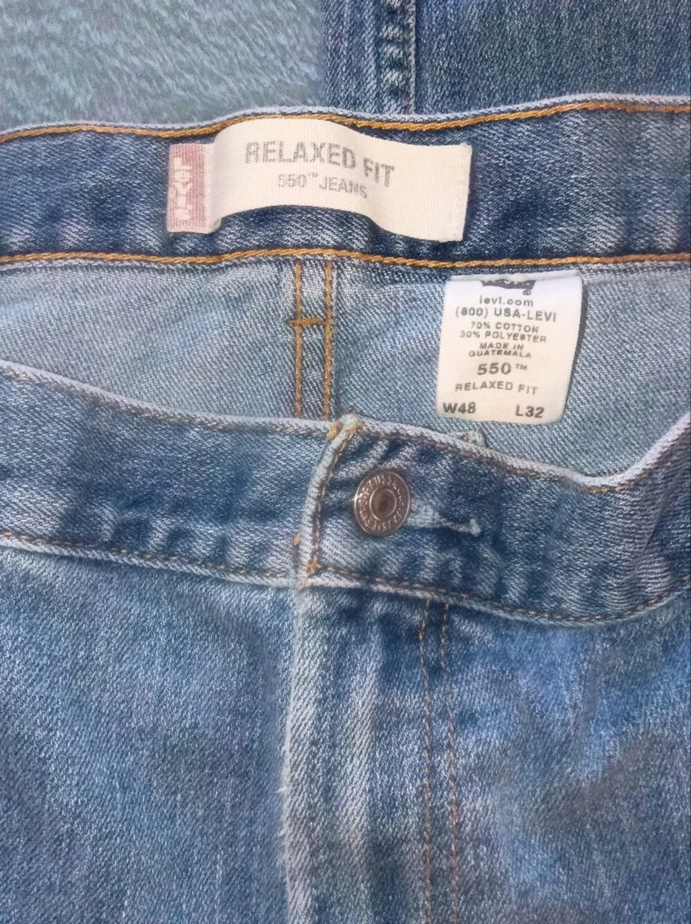 Levi's Men's Light Blue Relaxed Fit Jeans